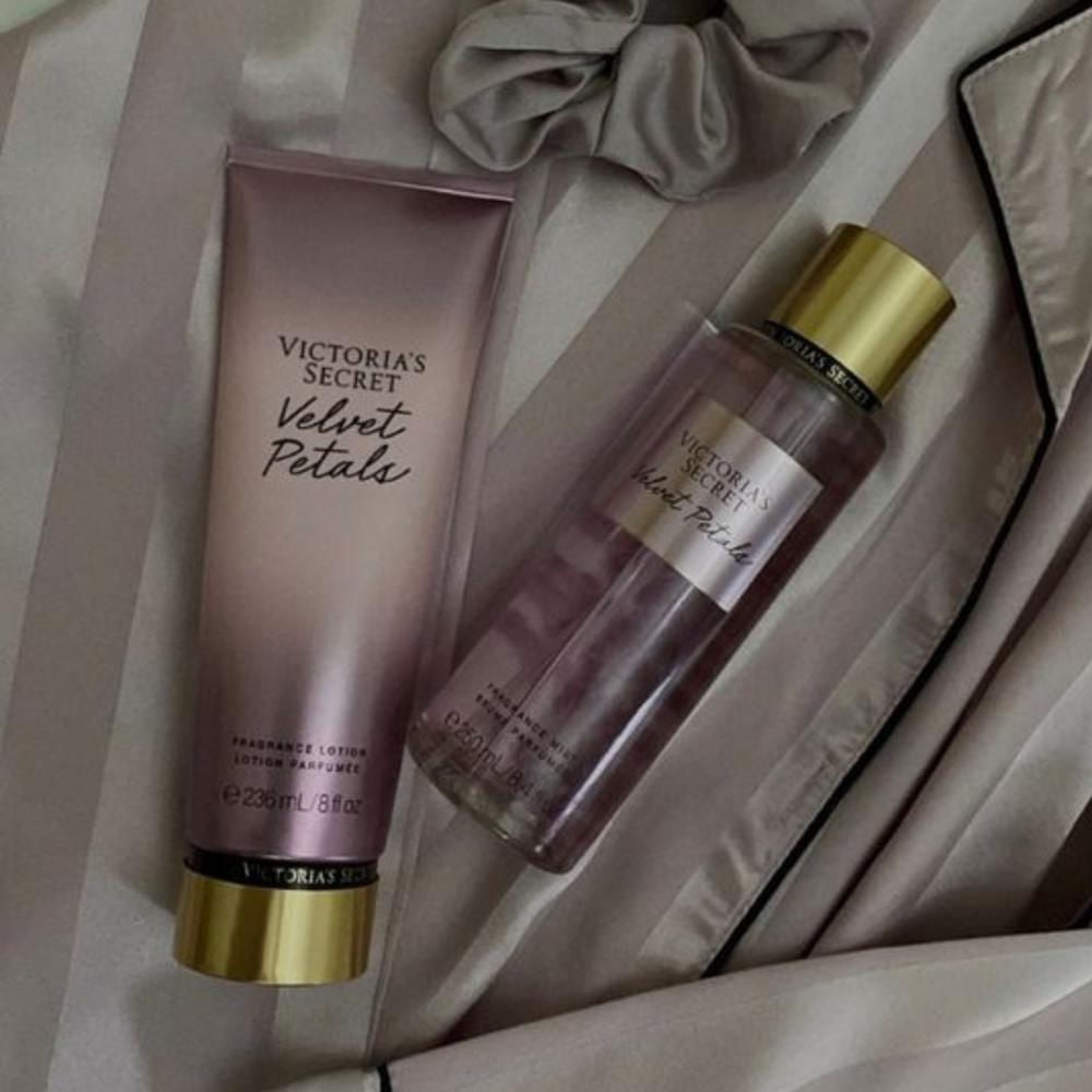 Victoria's Secret Velvet Petals Loção Hidratante Corporal 236ml