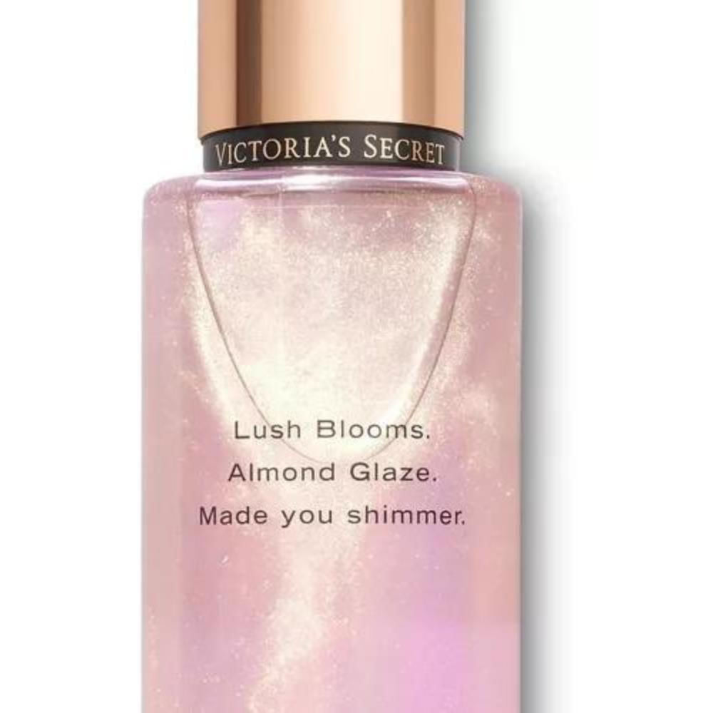 Victoria's Secret Velvet Petals Shimmer Body Mist 250ml