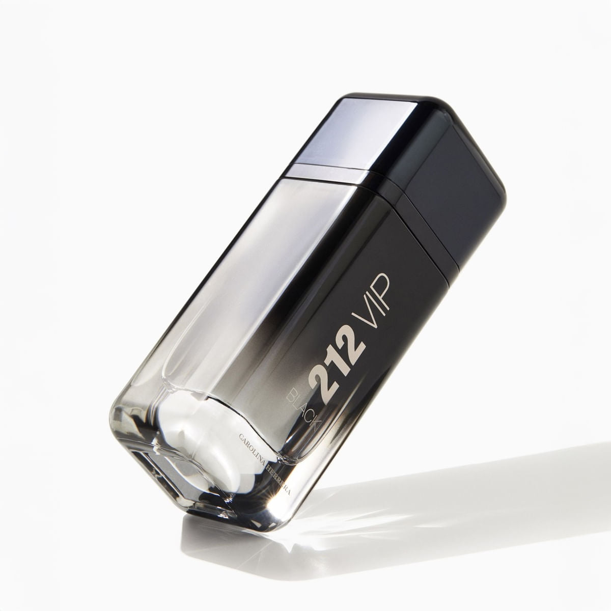 Carolina Herrera 212 VIP Black Eau de Parfum Masculino 100ml